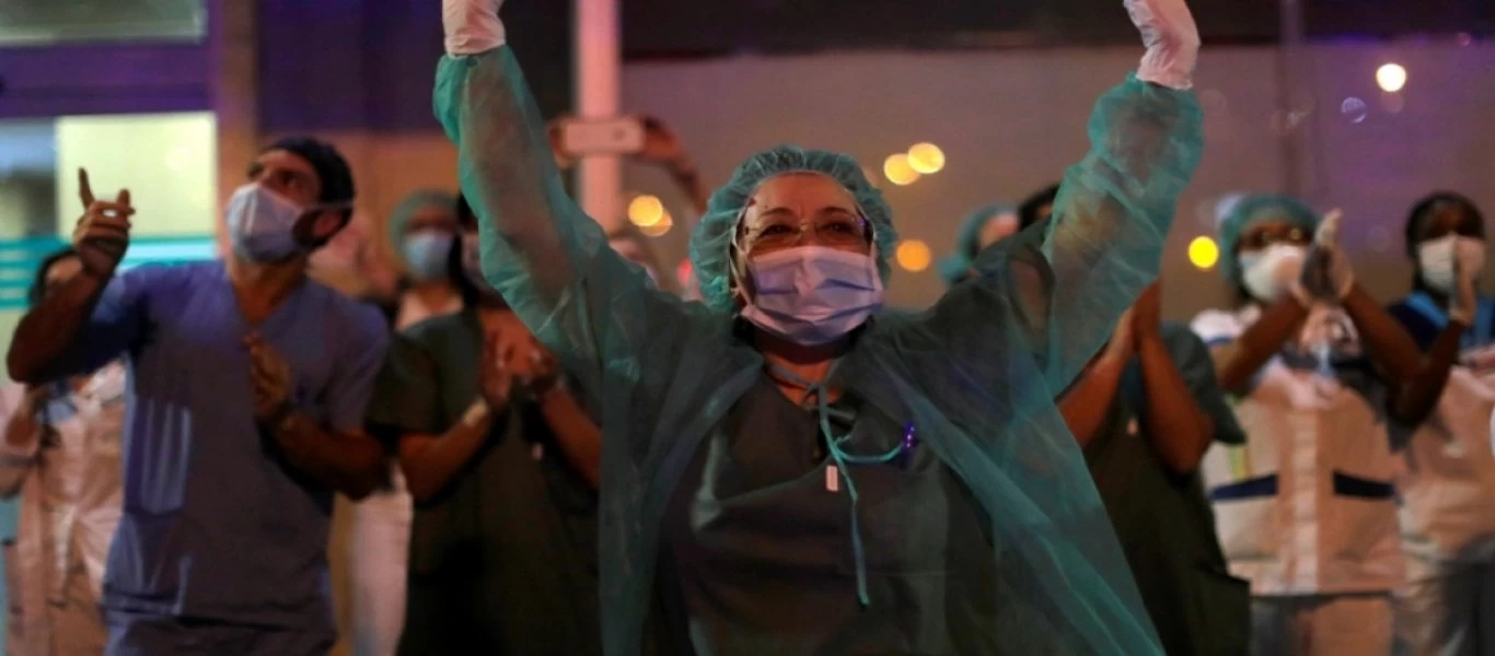 Επιστρέφουν τα πρώτα χαμόγελα στην Ισπανία: Εξιτήριο για 6.400 ασθενείς με κορωνοϊό σε 24 ώρες